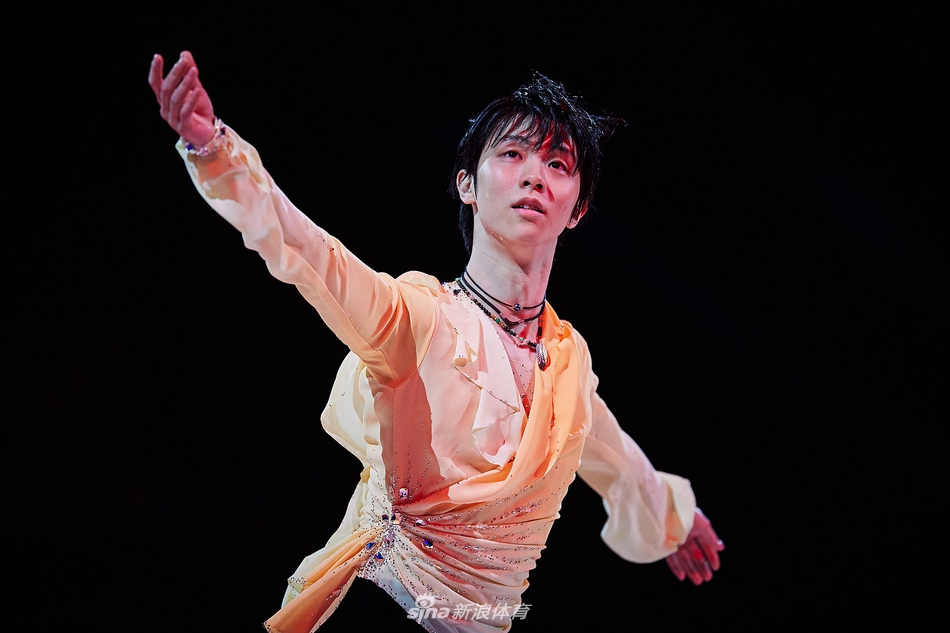 花滑世锦赛羽生结弦表演滑