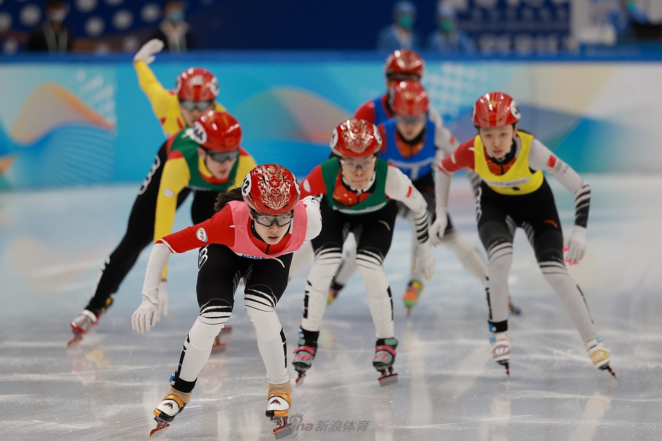 武大靖领衔冬奥短道速滑测试活动