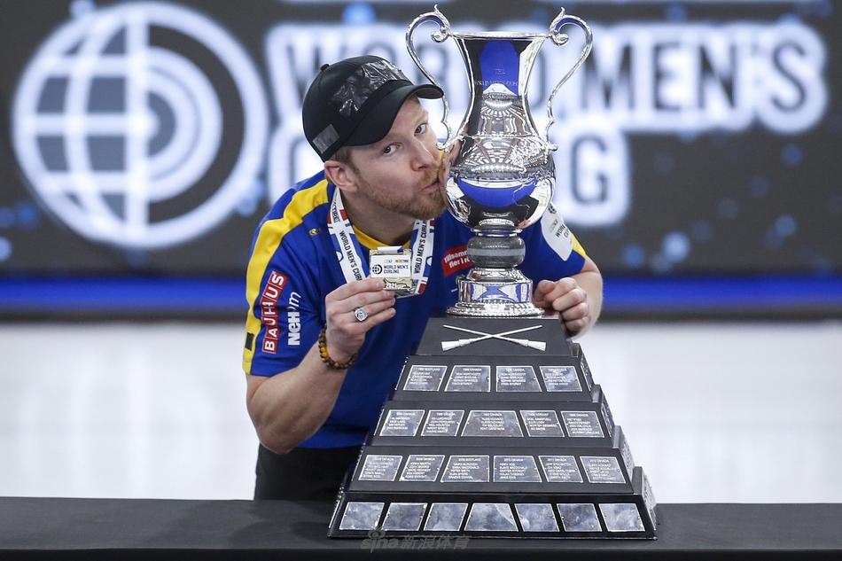 男子冰壶世锦赛瑞典三连冠