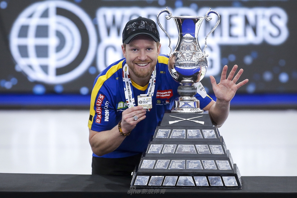 男子冰壶世锦赛瑞典三连冠