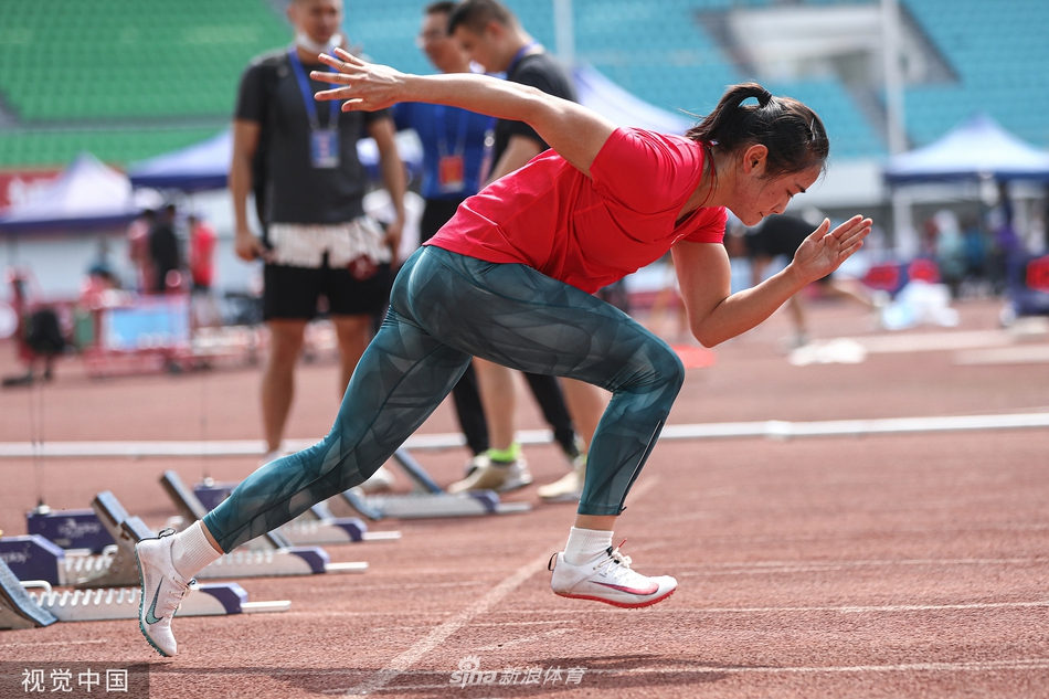 田径分区邀请赛华东赛区 苏炳添谢震业备战