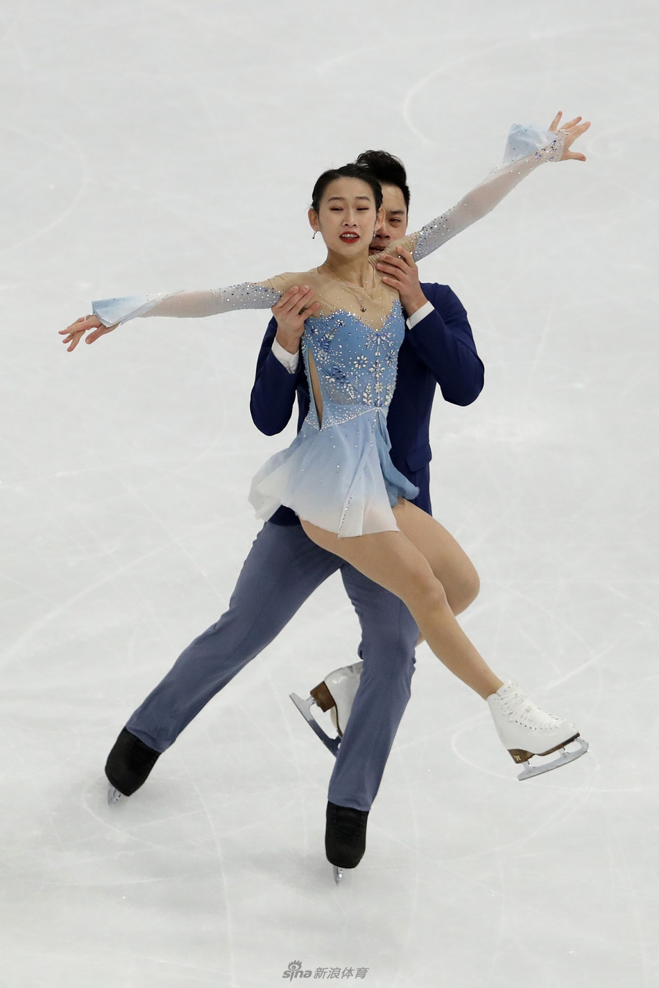 彭程/金杨短节目第五 比赛服出状况