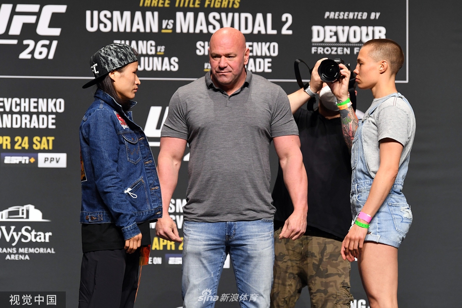UFC261前瞻：张伟丽罗斯赛前对视