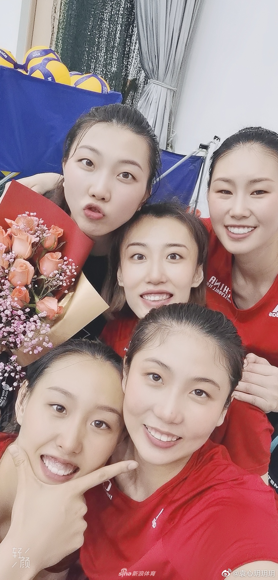 中国女排训练中度过妇女节