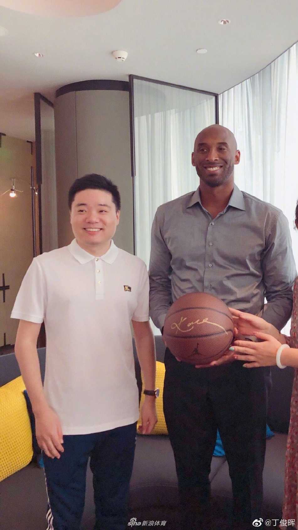丁俊晖与科比见面