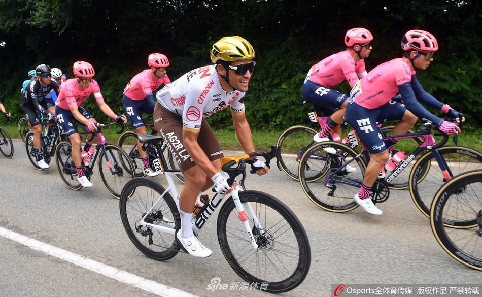 环法第1赛段：选手开始新征程