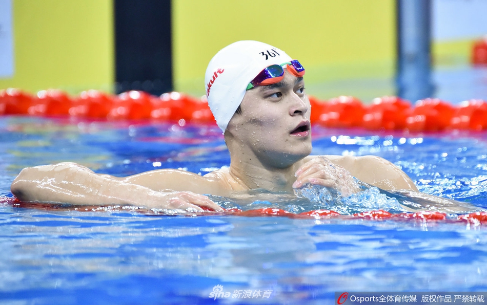 冠军赛男子200米自由泳半决赛孙杨第一