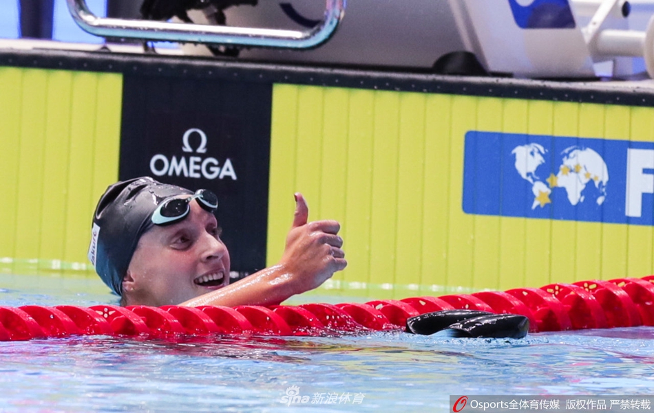 世锦赛女子800自决赛 莱德基夺冠王简嘉禾第6