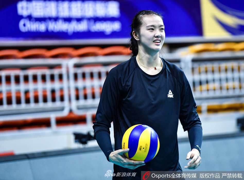 张常宁领衔江苏女排备战