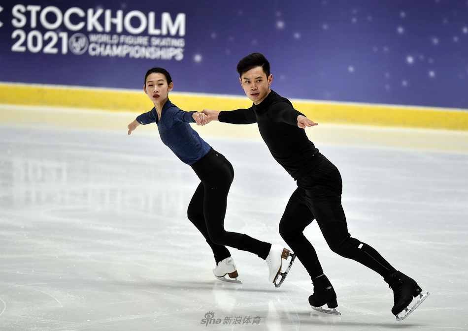 花滑世锦赛中国双人滑抓紧备战
