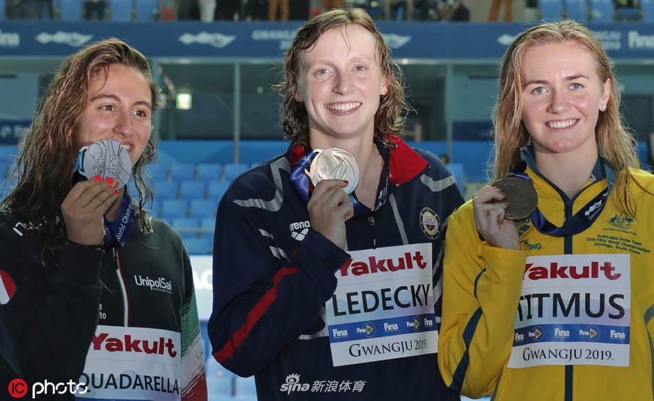 世锦赛女子800自决赛 莱德基夺冠王简嘉禾第6