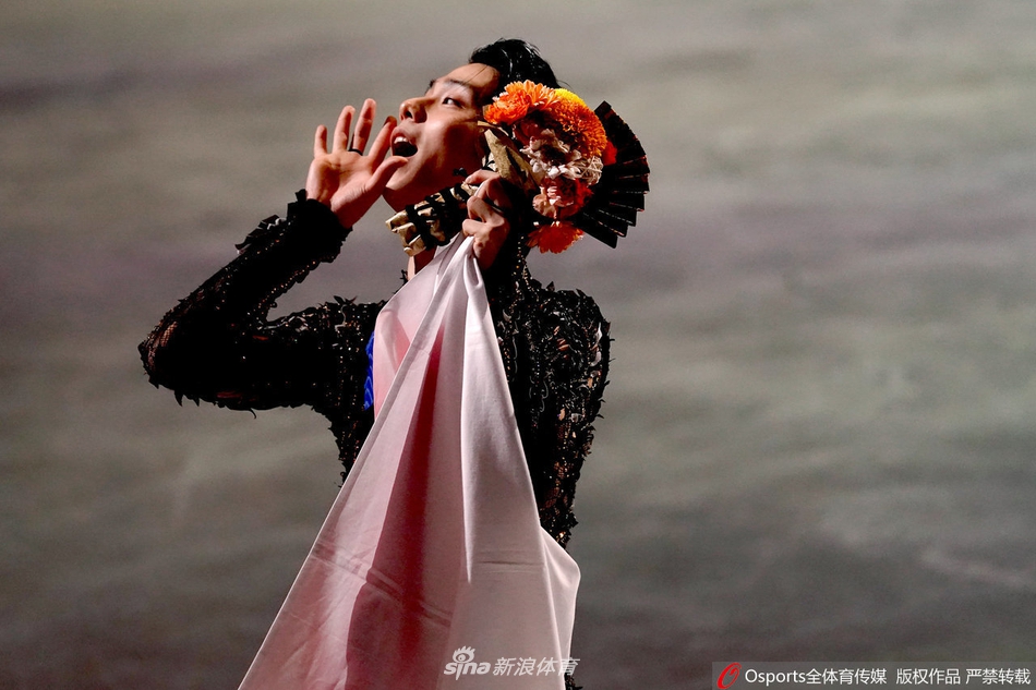 花滑世锦赛羽生结弦破300分摘银