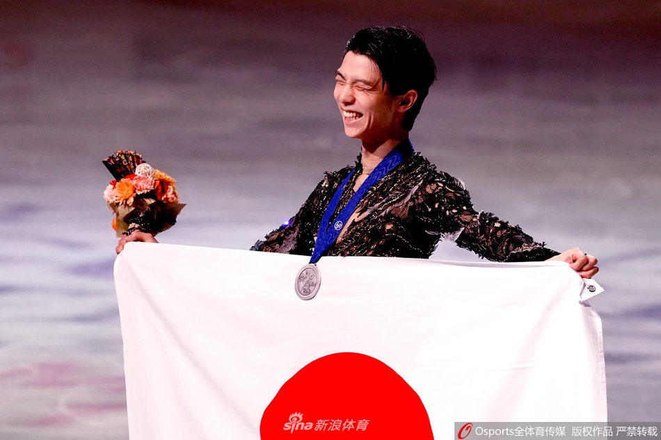 花滑世锦赛羽生结弦破300分摘银