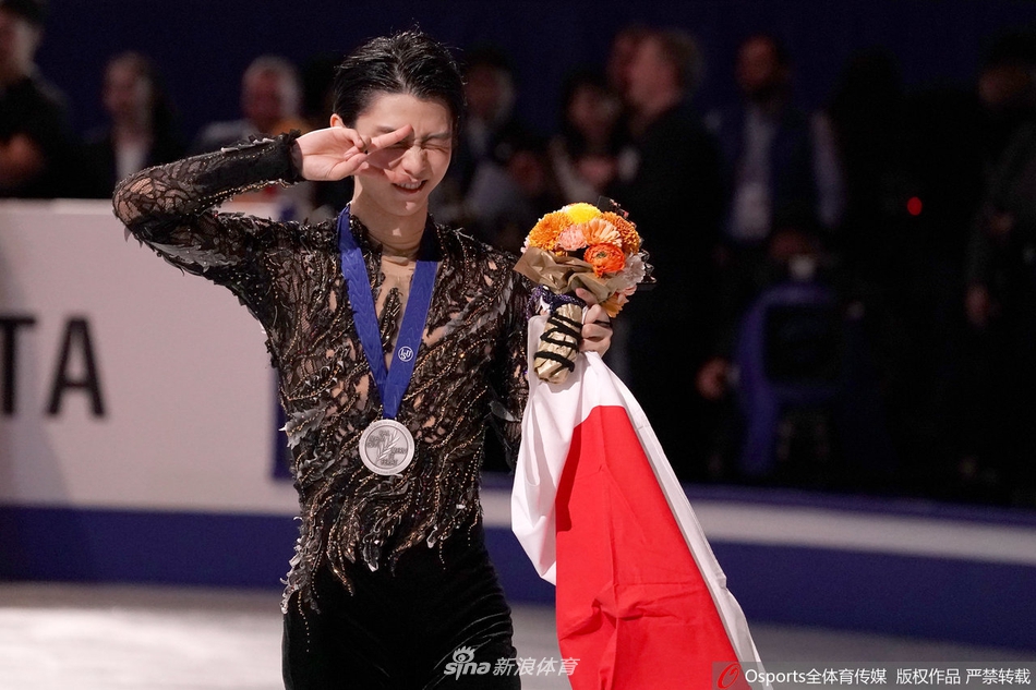 花滑世锦赛羽生结弦破300分摘银
