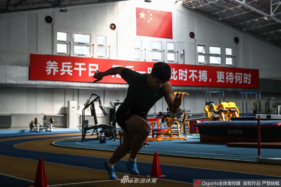 苏炳添备战亚锦赛