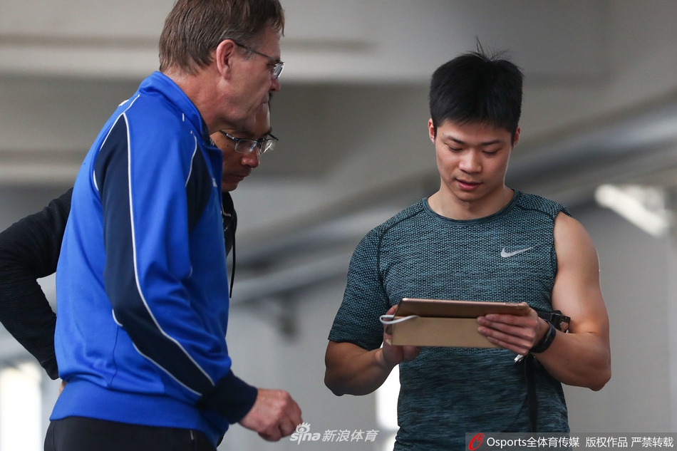 苏炳添备战亚锦赛
