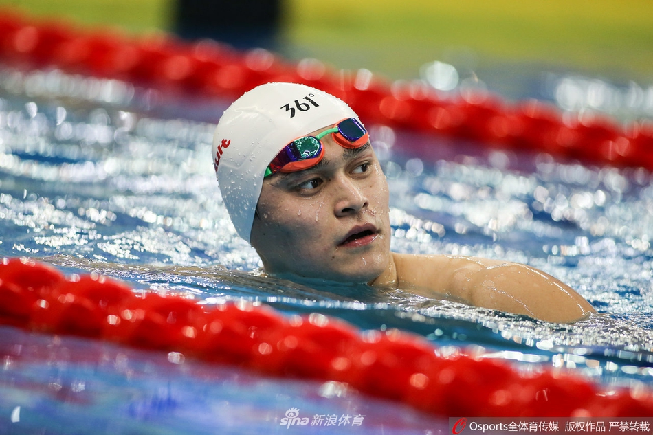 冠军赛男子1500米自由泳孙杨夺冠