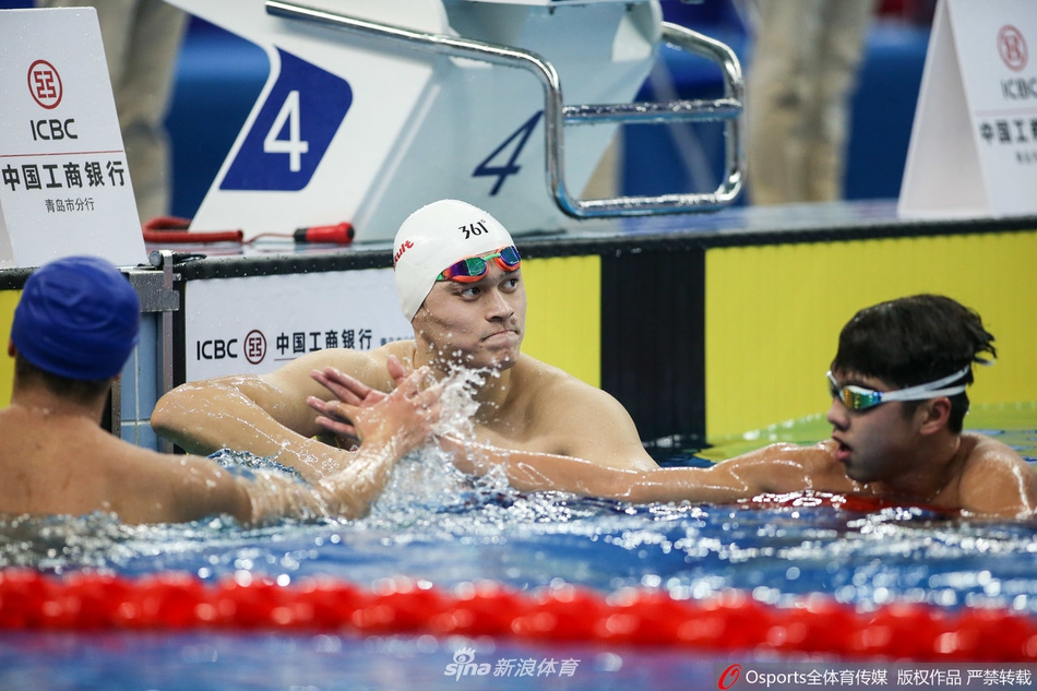 冠军赛男子1500米自由泳孙杨夺冠