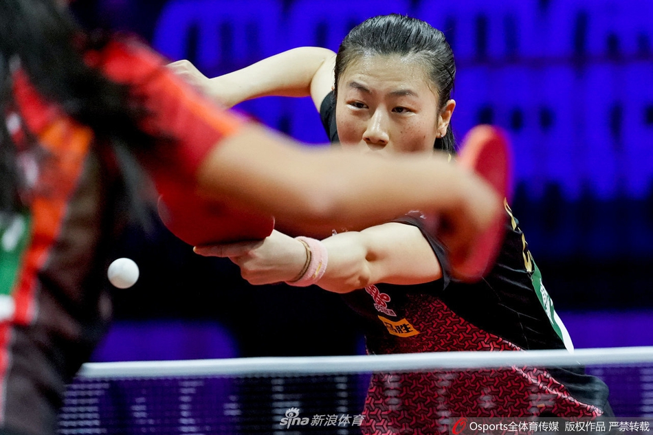 世乒赛女单1/16决赛:丁宁4-0迪亚兹