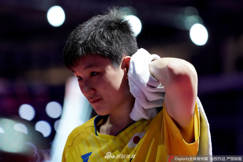 世乒赛张本智和爆冷无缘八强