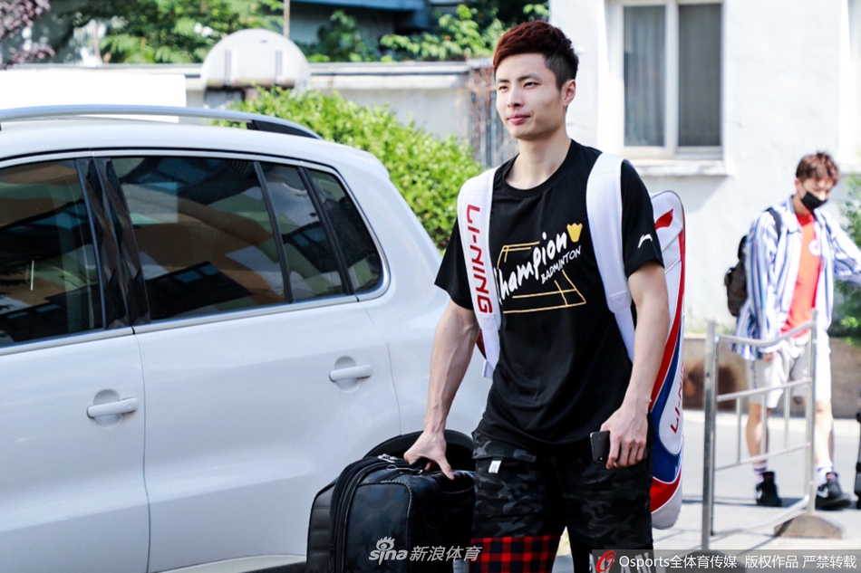 国羽集结赶赴成都备战世锦赛