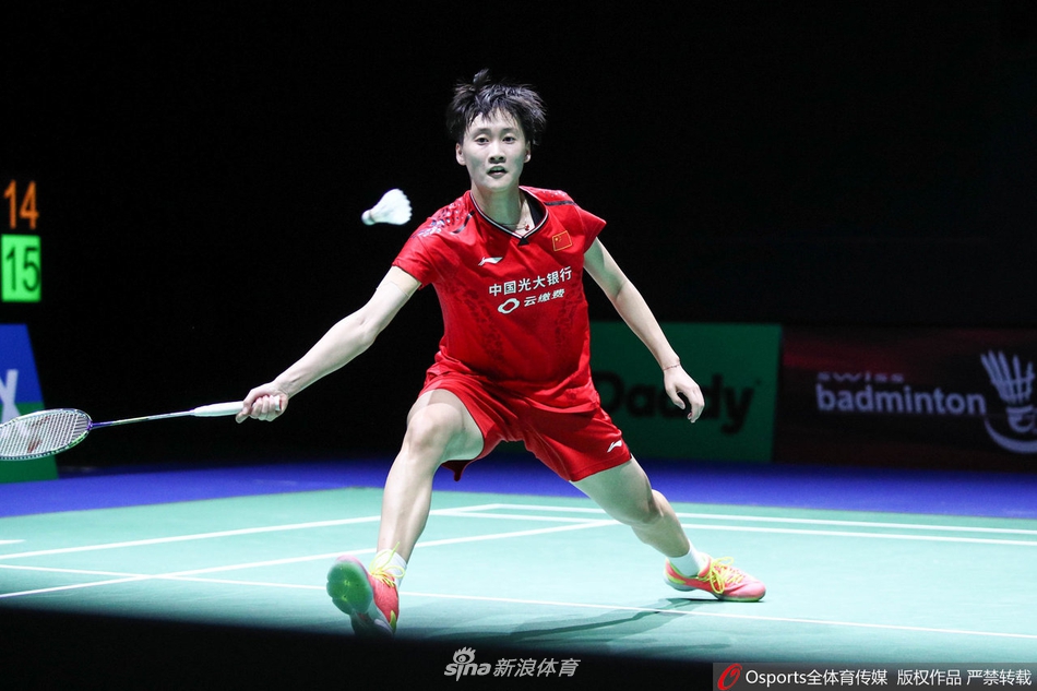 世锦赛女单1/8决赛：陈雨菲2-1李文珊