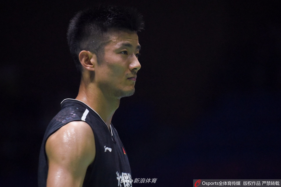 中羽赛男单半决赛：谌龙1-2桃田贤斗