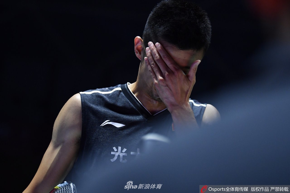 中羽赛男单半决赛：谌龙1-2桃田贤斗