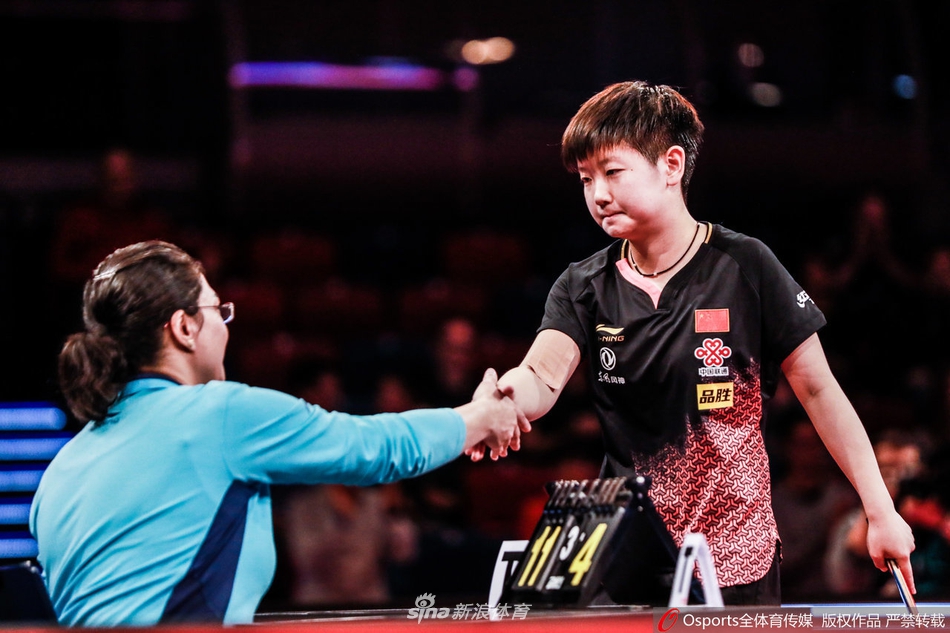 德乒赛女单孙颖莎胜伊藤美诚夺冠