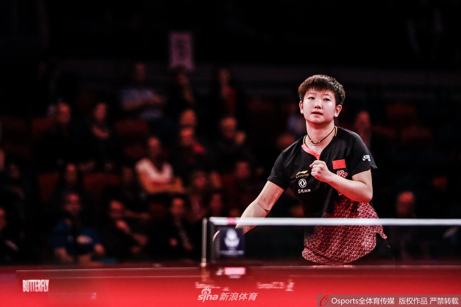 德乒赛女单孙颖莎胜伊藤美诚夺冠