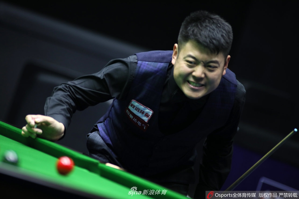 斯诺克世界公开赛第2轮：特鲁姆普5-3梁文博