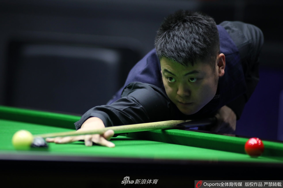 斯诺克世界公开赛第2轮：特鲁姆普5-3梁文博