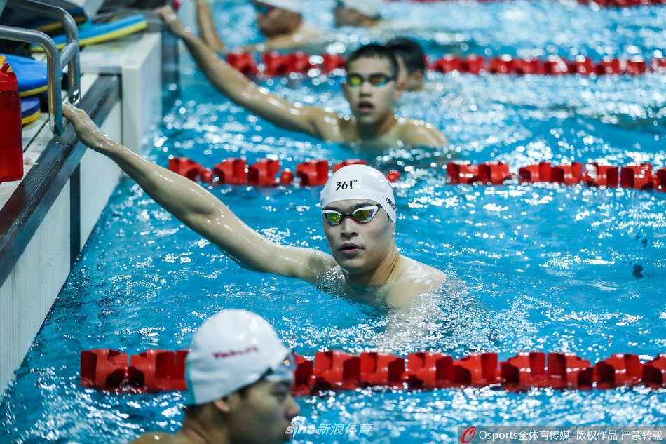 孙杨举行28岁生日会 无惧听证会风波积极备战