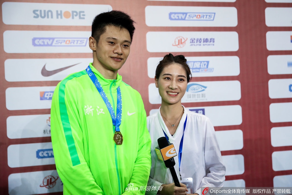 全国田径锦标赛男子100米谢震业夺冠