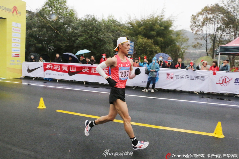 王凯华打破男子20公里竞走全国纪录