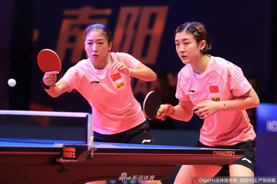奥运模拟赛女双决赛：孙颖莎/王曼昱胜刘诗雯/陈梦