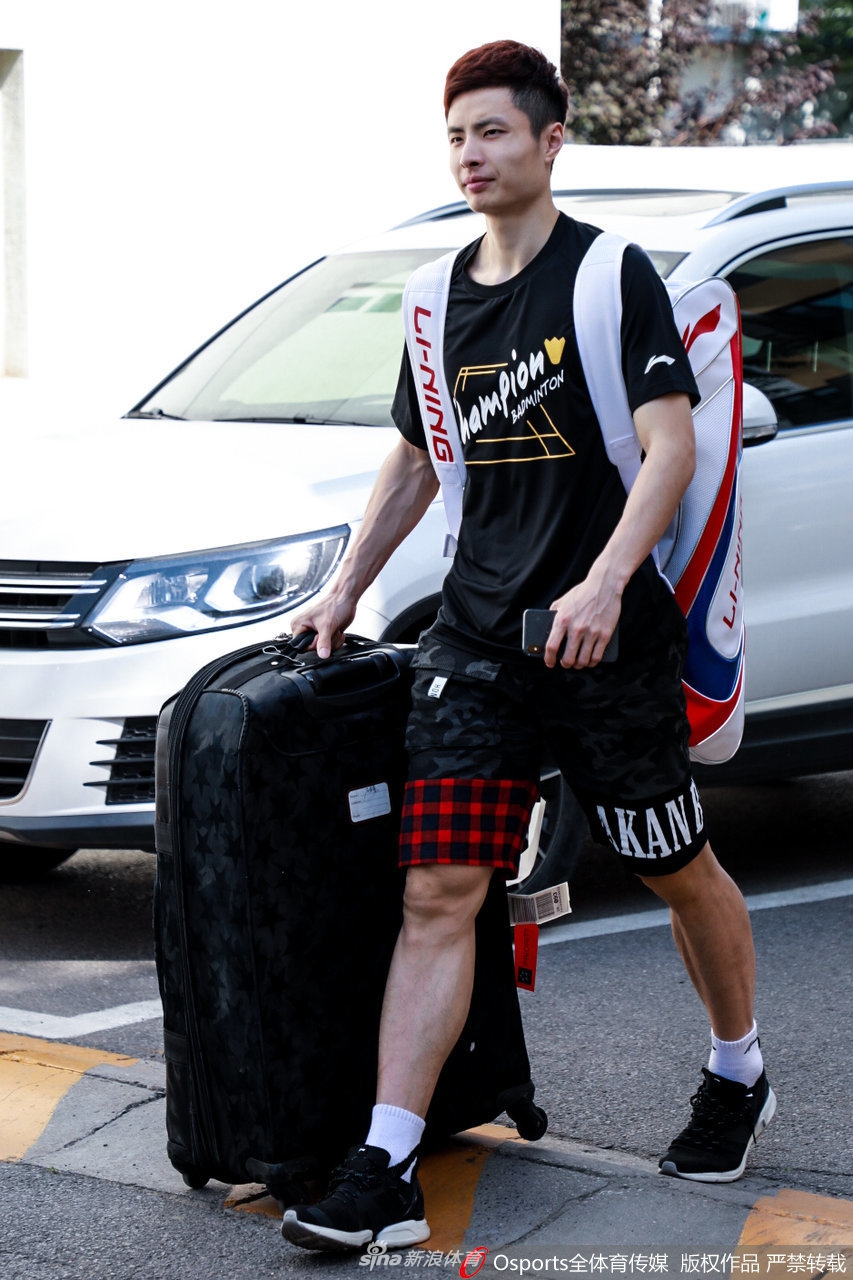 国羽集结赶赴成都备战世锦赛