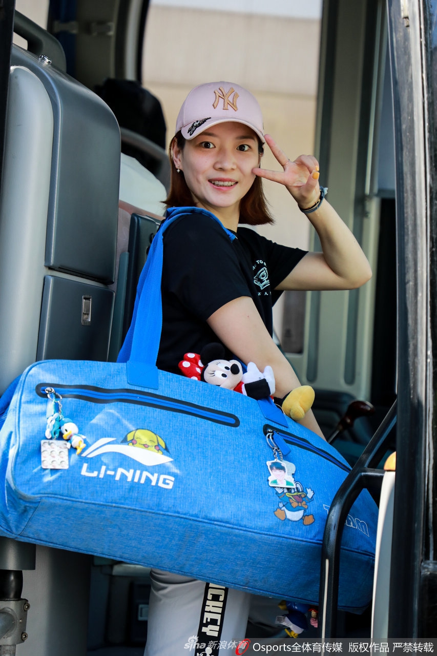 国羽集结赶赴成都备战世锦赛