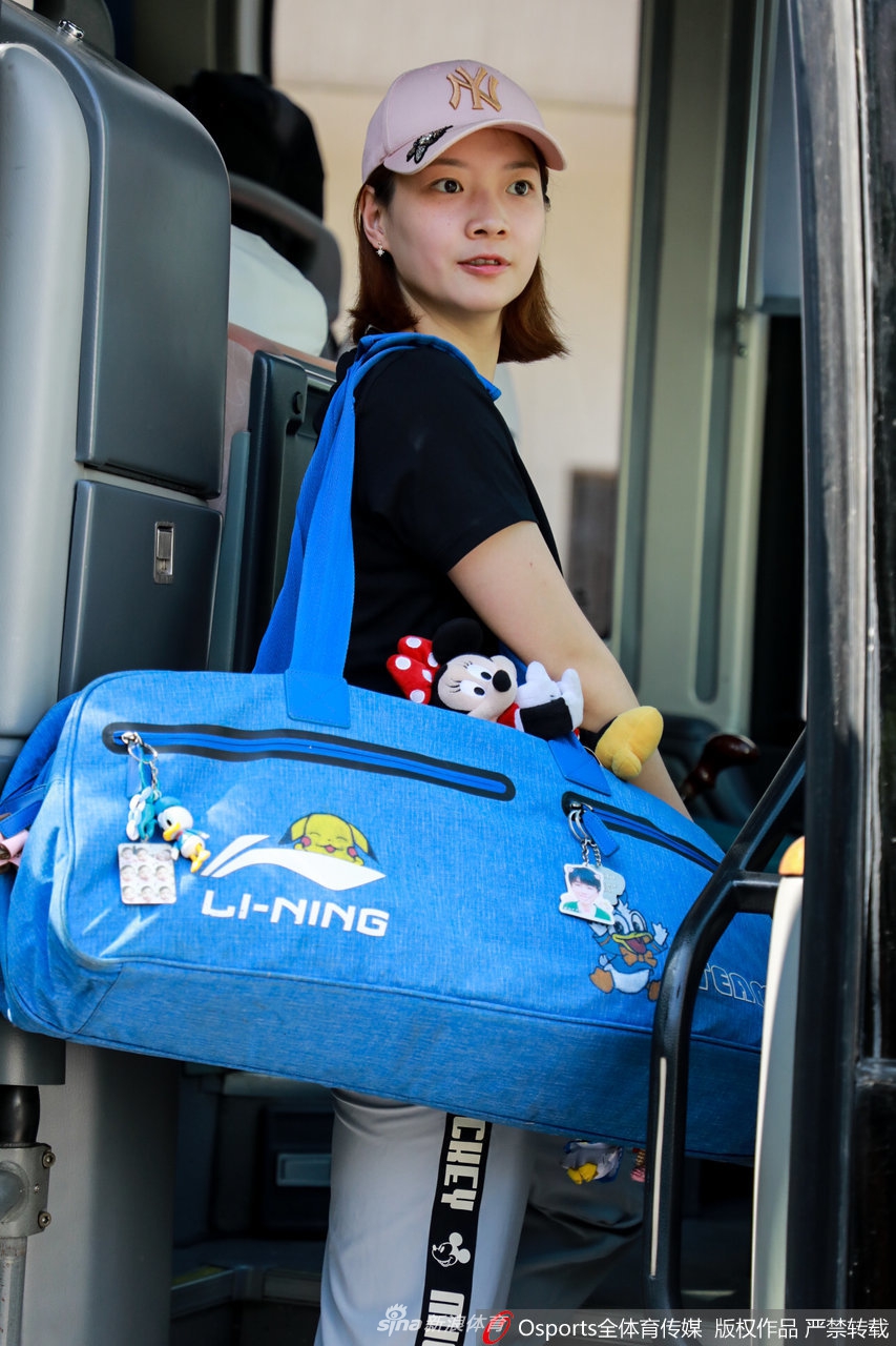 国羽集结赶赴成都备战世锦赛