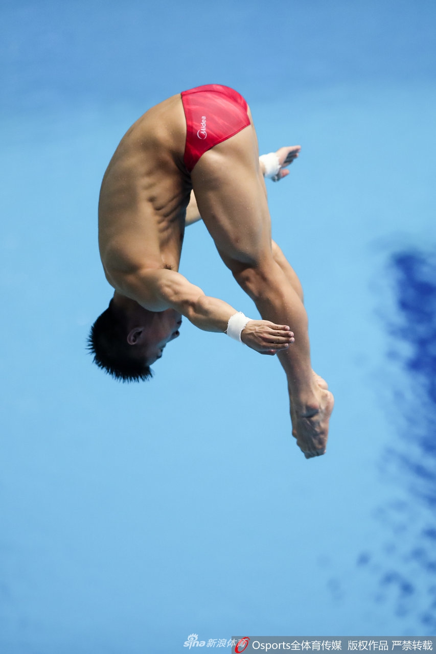 世锦赛跳水混合团体林珊/杨健夺冠