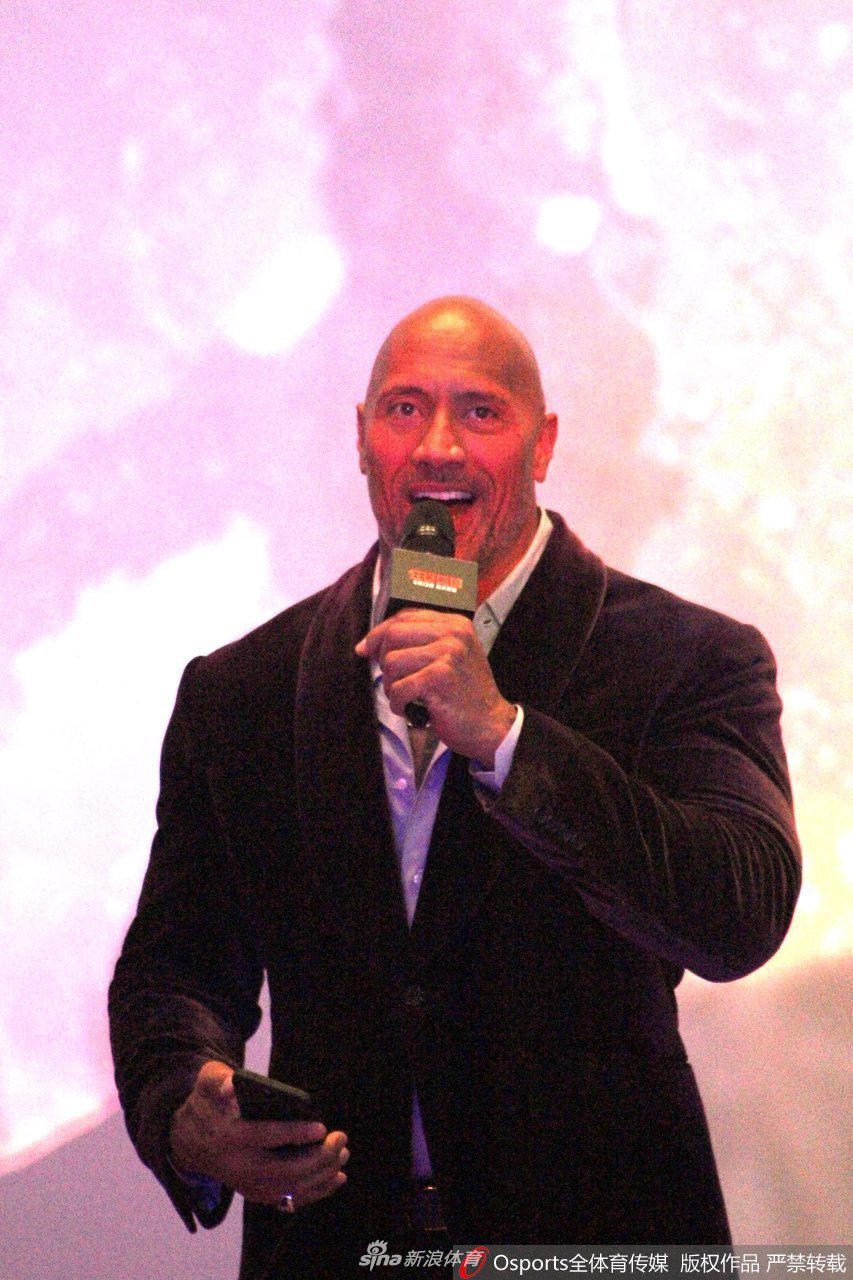 资料图：“巨石”强森新冠病毒确诊