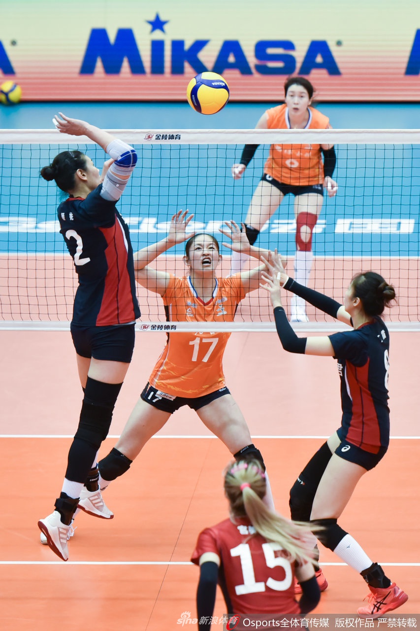 全运女排资格赛辽宁3-0浙江