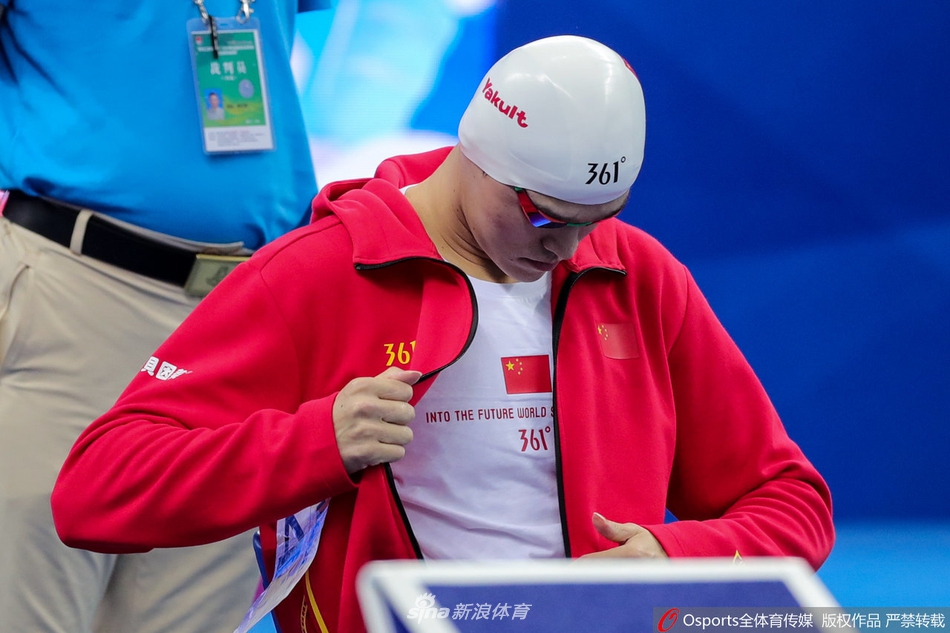 冠军赛男子1500米自由泳孙杨夺冠