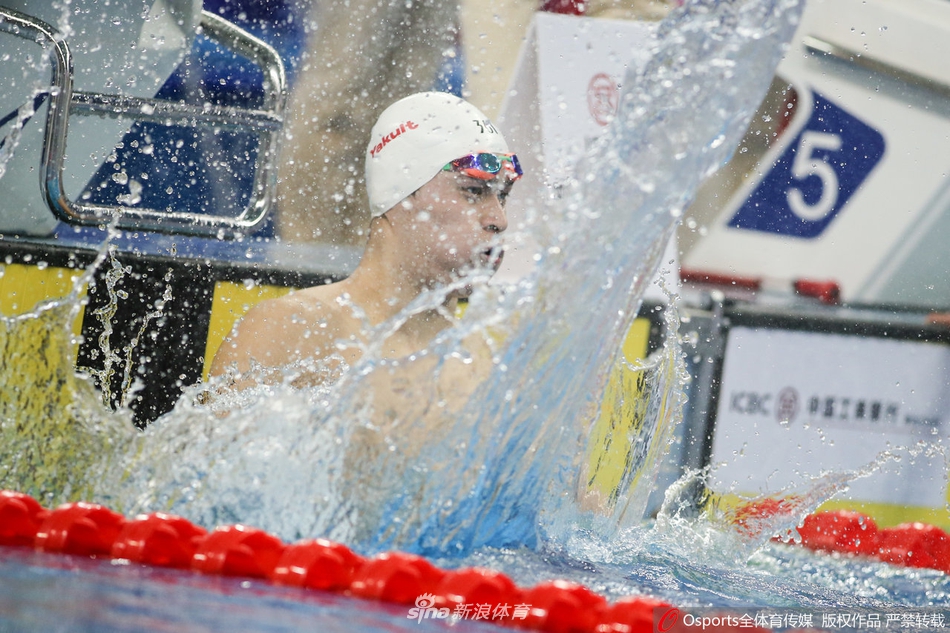 冠军赛男子1500米自由泳孙杨夺冠