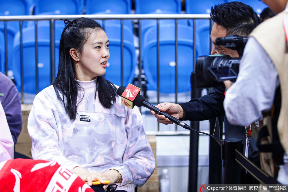 CBA全明星赛张常宁观战