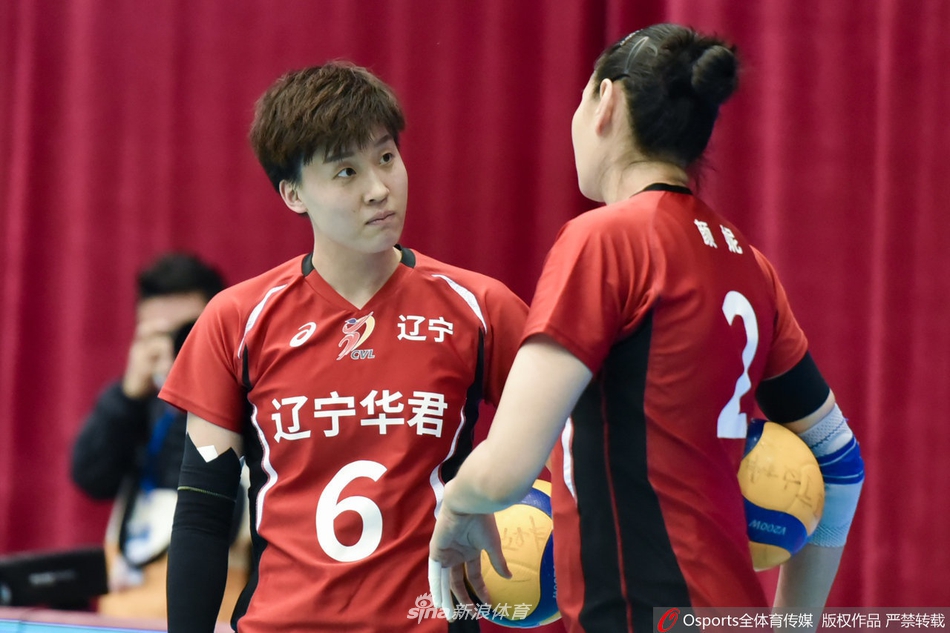 全运女排资格赛辽宁3-0河北