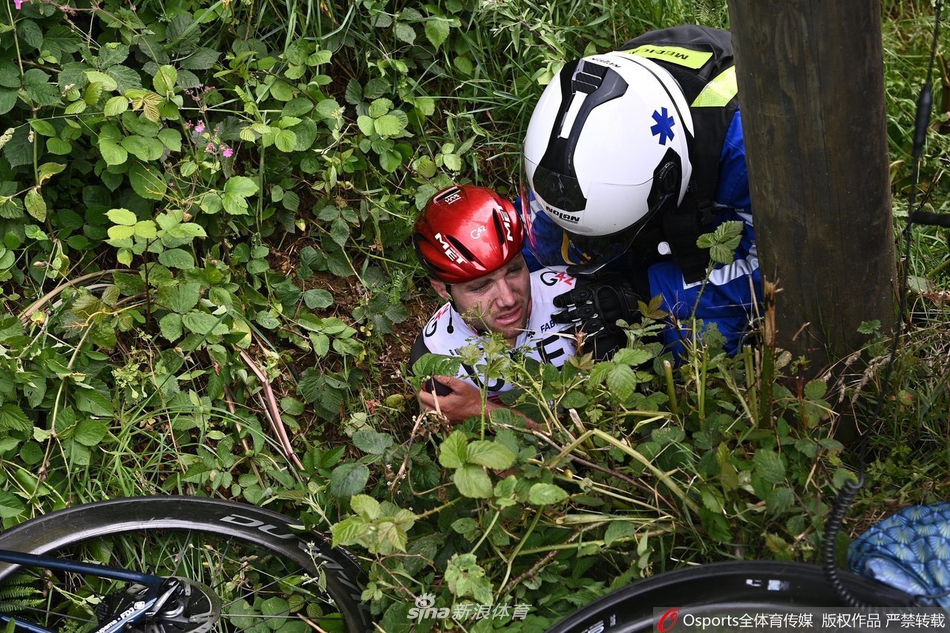 环法第1赛段：选手开始新征程