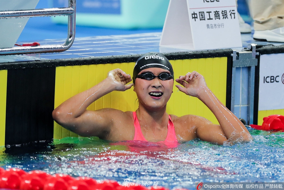 冠军赛王简嘉禾打破女子800米自由泳亚洲纪录