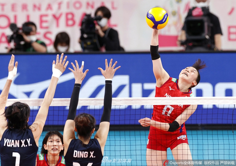 奥运测试赛中国女排3-0日本