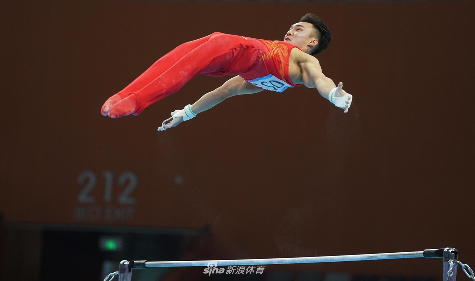 全国体操锦标赛孙炜夺得男子全能金牌